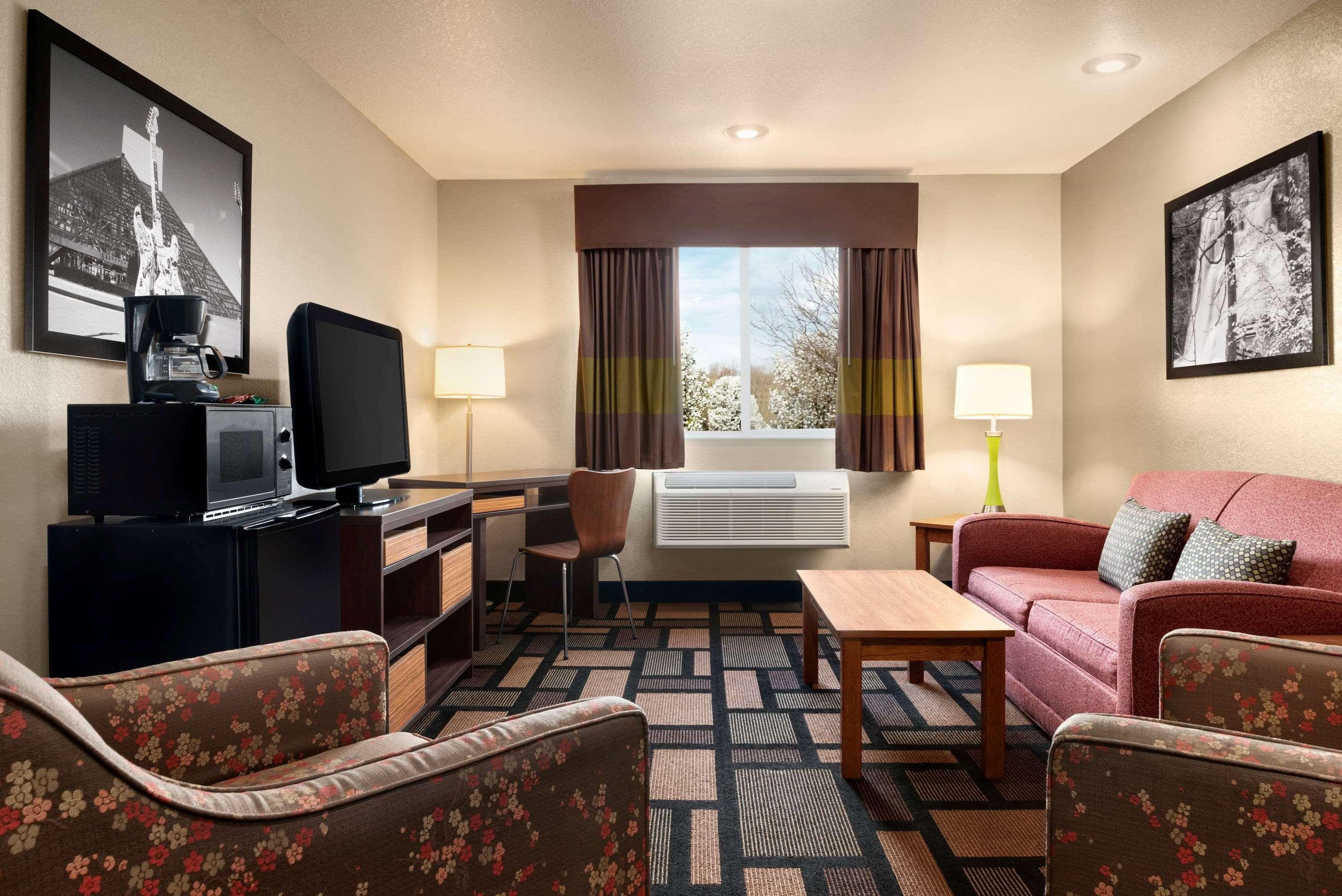 Super 8 By Wyndham Akron S/Green/Uniontown Oh מראה חיצוני תמונה